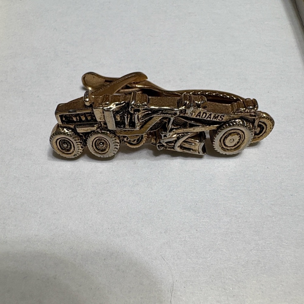 Adams Gold Tone Vintage Tie Clip